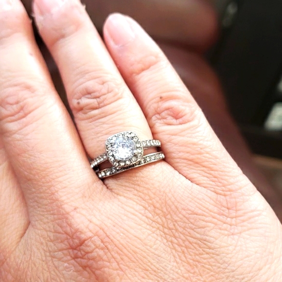 Cubic Zirconia Silver Wedding Ring - Picture 3 of 5